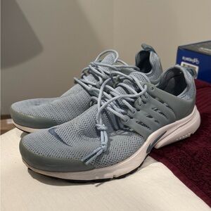 Nike Women's Presta Retro Sneakers